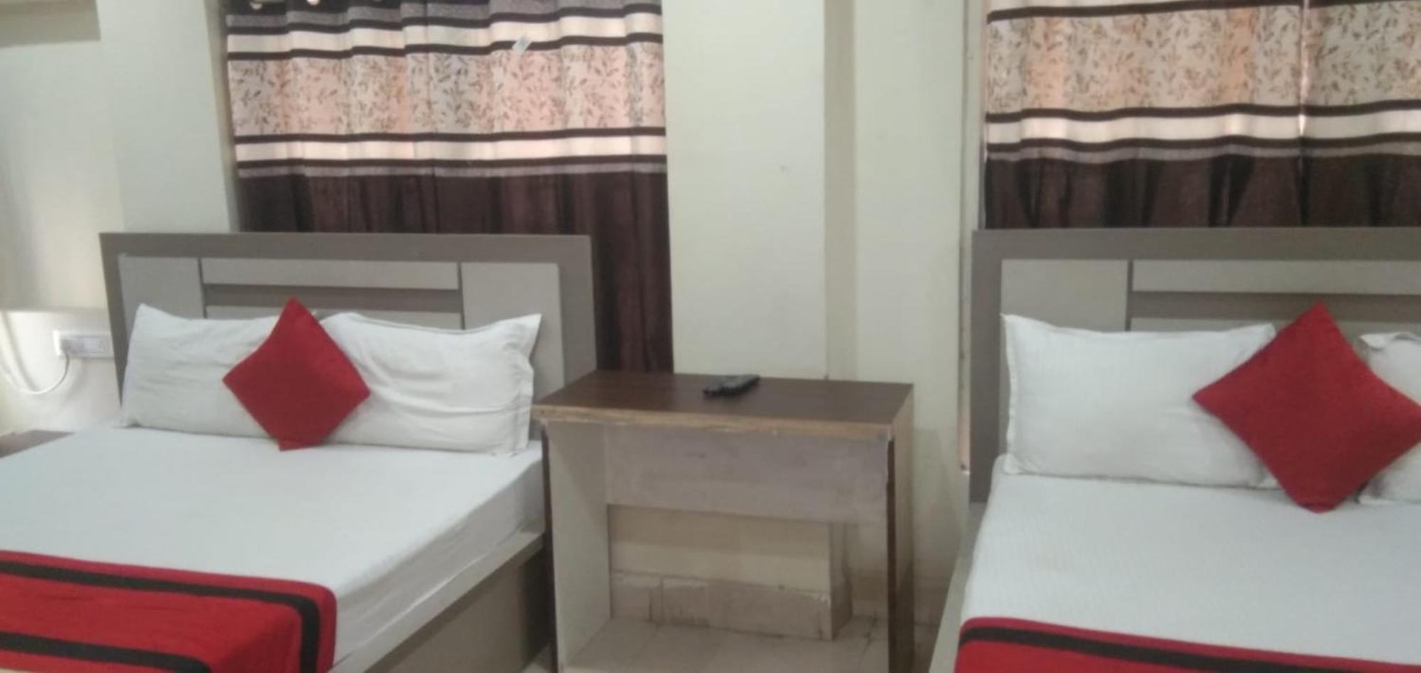 Hotel Duniya Kolkata